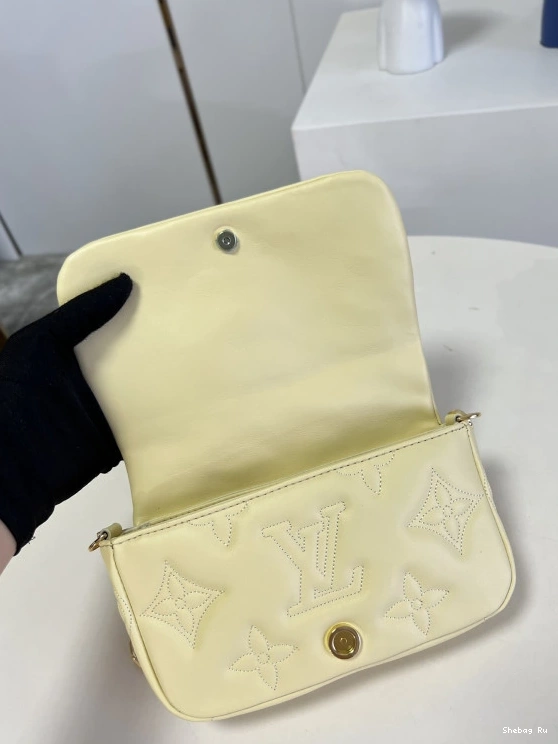 LOUIS BUBBLEGRAM STRAP VUITTON WALLET ON 0820